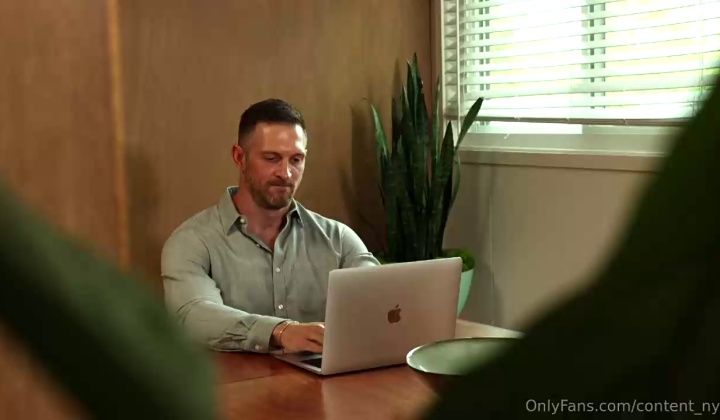 Matt Dubbe Gets Fucked by Paul Wagner
