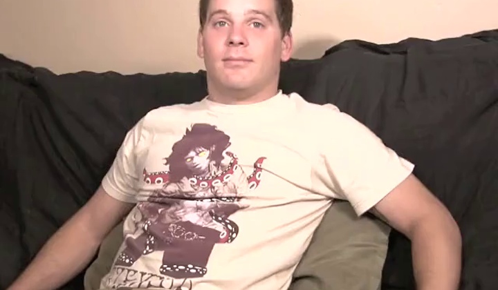 Straight Dude Gets Intense Handjob