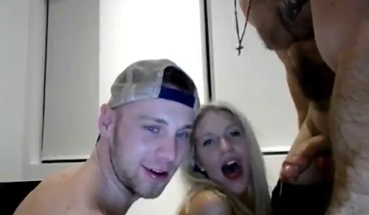 Bisexual Cammers Share Intimate Moments on Live Stream