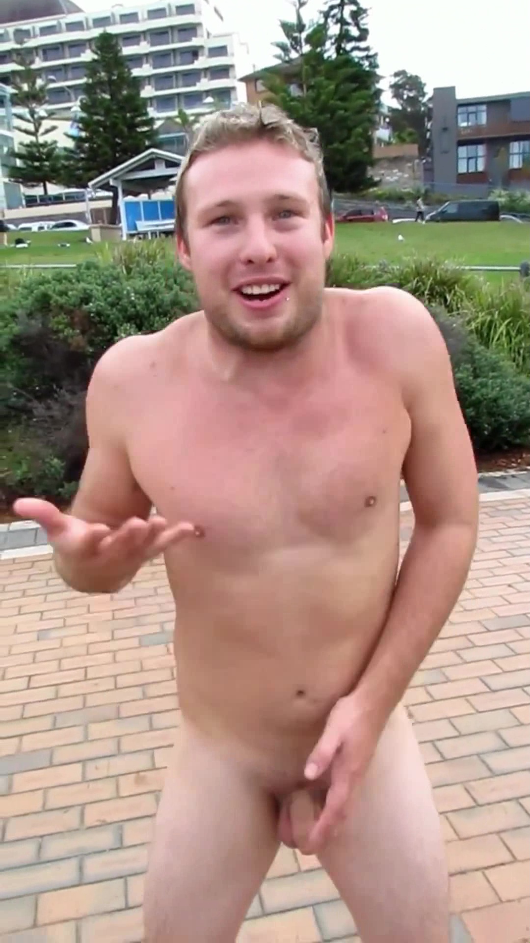 Naked Guy Streaks in Public Dare