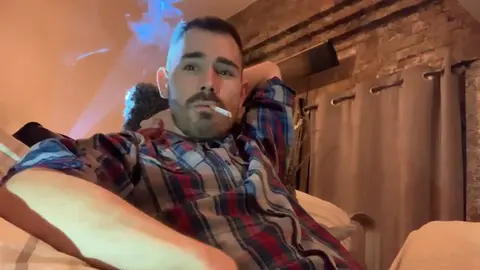 Boss Gets Smoking Hot Blowjob