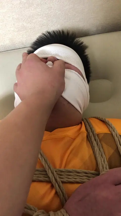 Chubby Japanese Guy Gets Fucked Bareback
