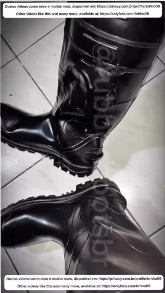 Guy in Black Rubber Boots Gets Cumshot