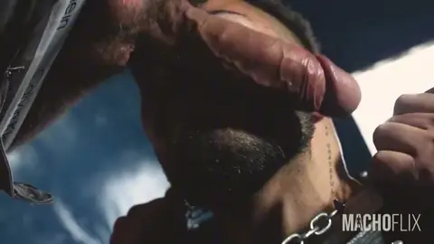 Double Penetration Threesome with Hot Twinks