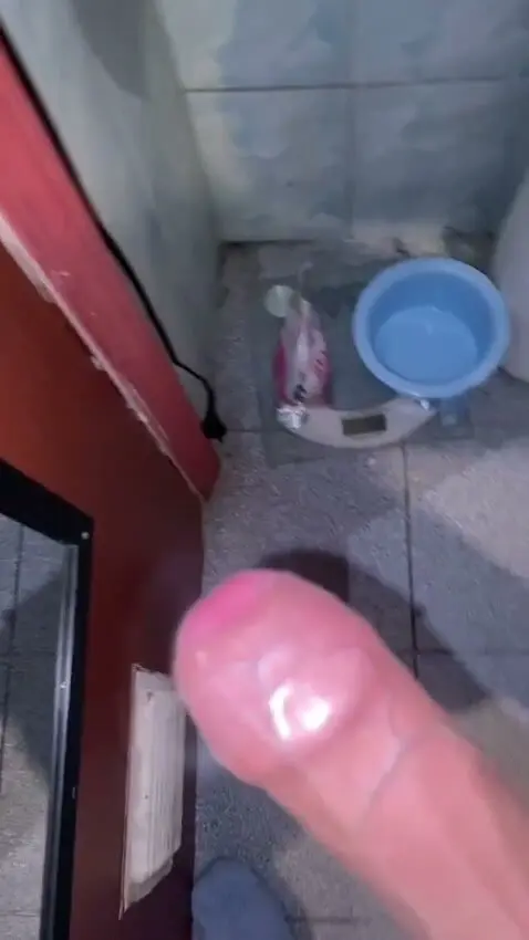 Solo Guy Masturbates in Erotic Scene