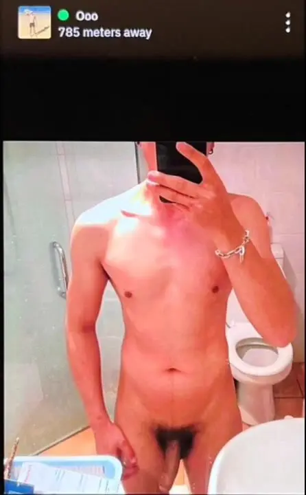 Asian Guy Jerks Off in Solo Action