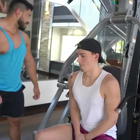 Jock Shows Off Muscles Before Hardcore Sex