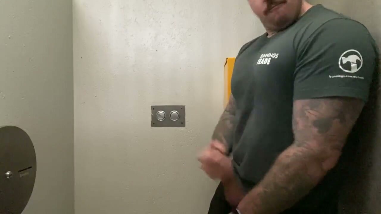 Tradies Cum on the Job Site