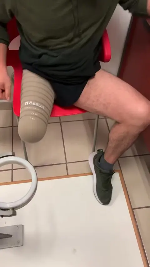 Amputee Guy Gets Fucked by Horny Top