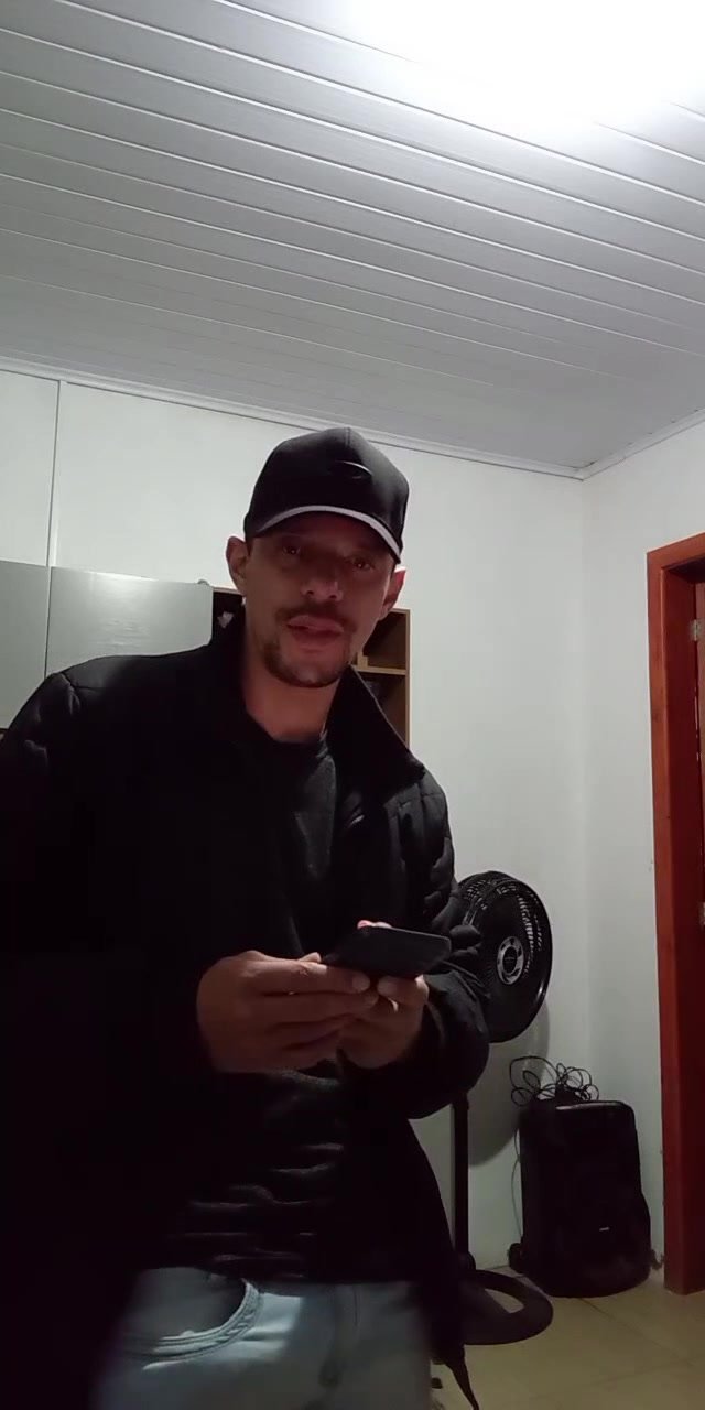 Huge 23cm Cock Gets Sucked and Fucked