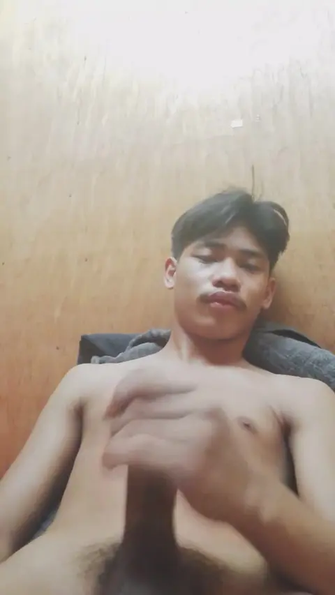 Thai Guy Jerks Off to Cum