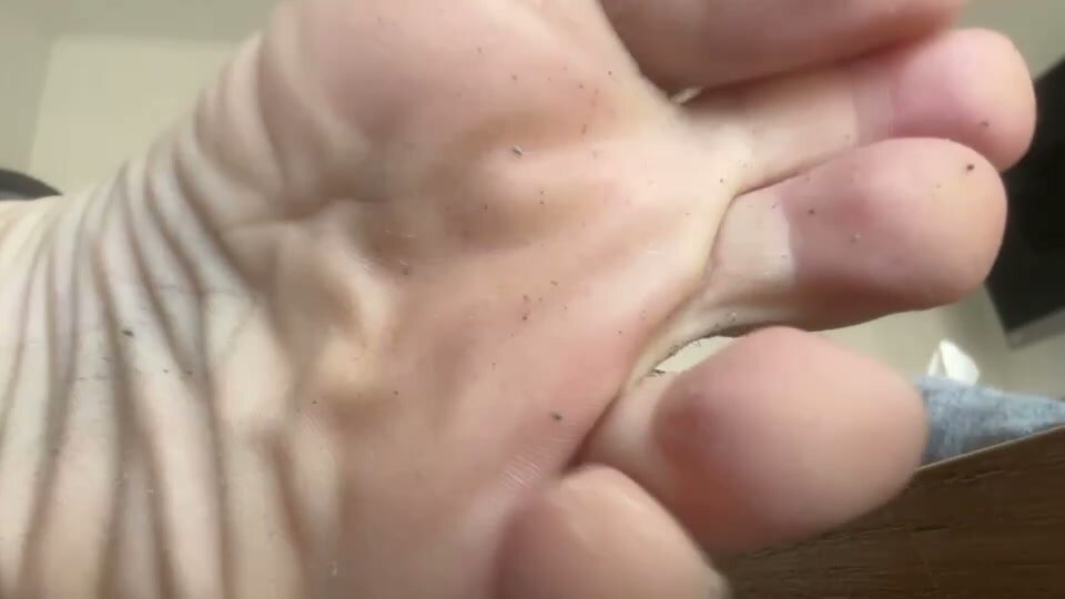 German Daddy Shows Off His Soles