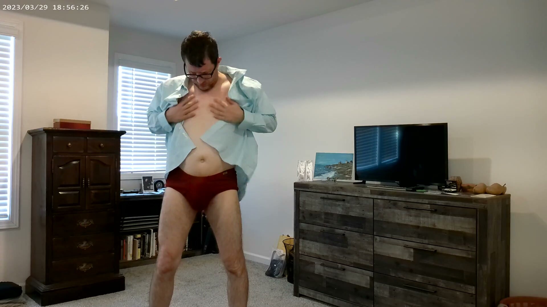 Solo Guy Masturbates in Intimate Session