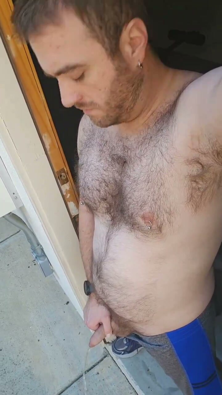Scruffy Guy Pisses Outdoor