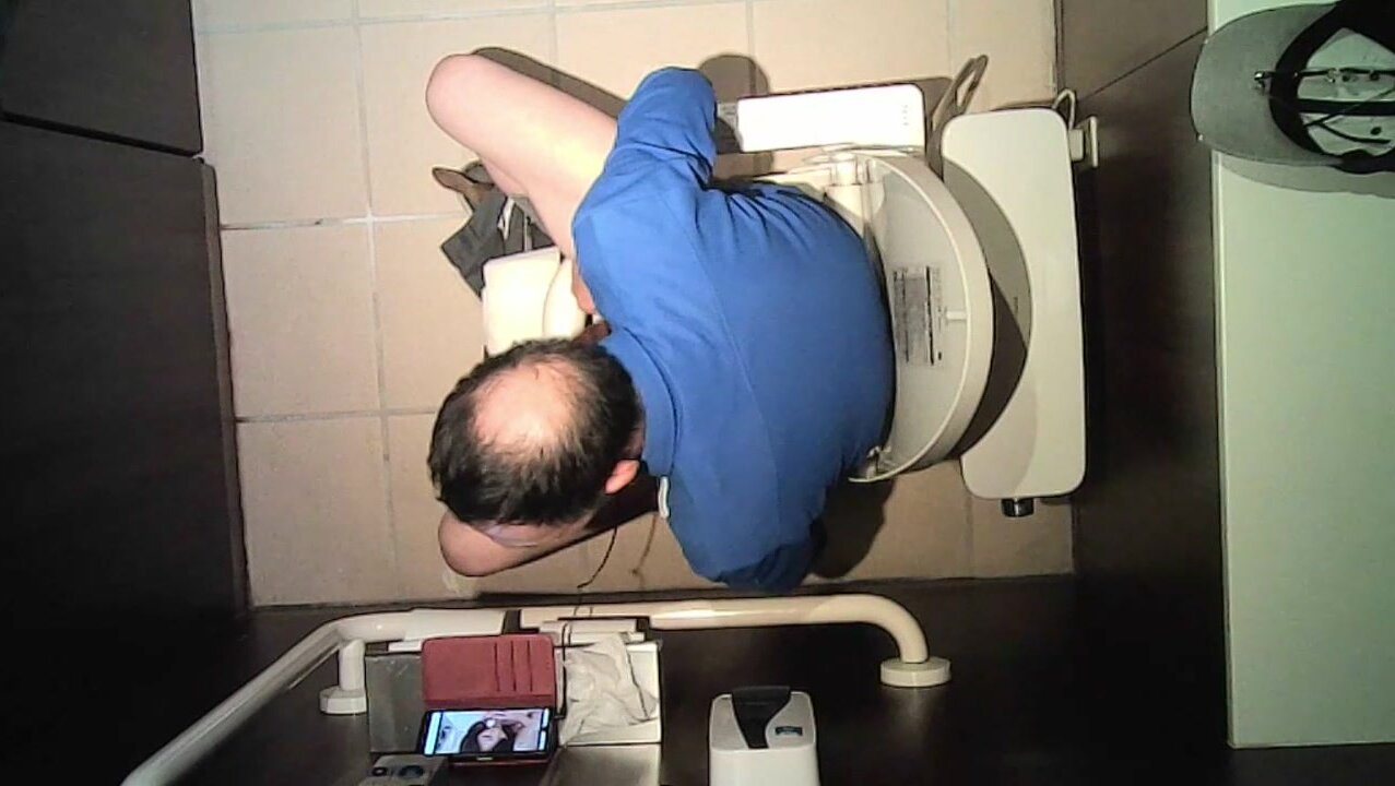 Japanese Toilet Spy Cam Cumshot