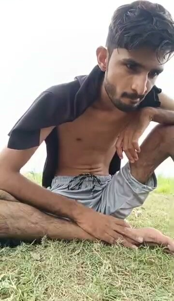 Sexy Desi Guy Exposed