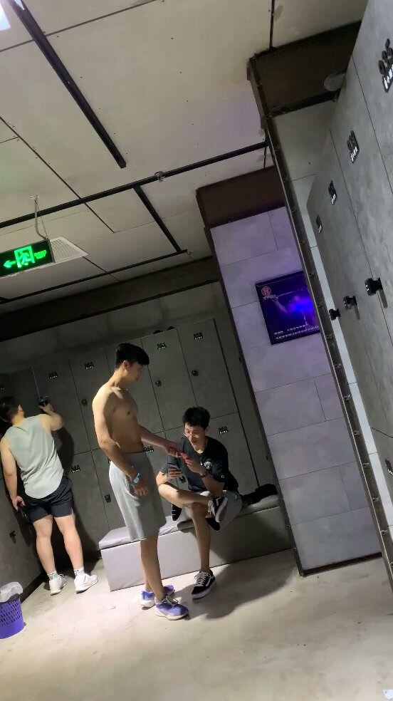 Voyeur Spies on Guys in Locker Room