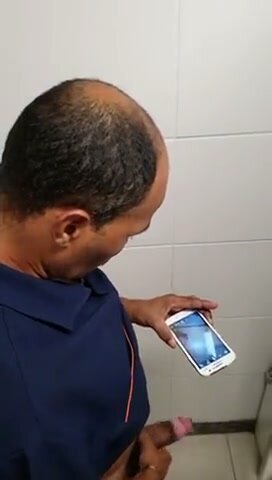 Thick dick daddy filming his cock