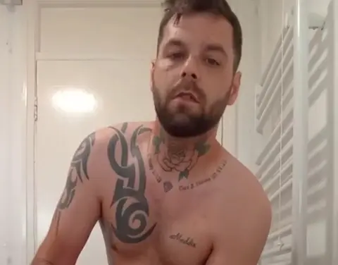 Straight Guy Masturbates in Bathroom with Tattoos
