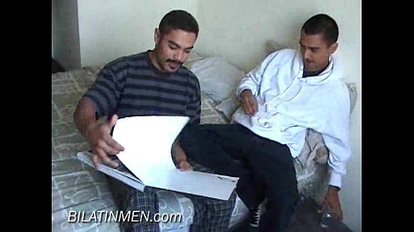 Latino Guy Pisses on Himself in Solo Scene