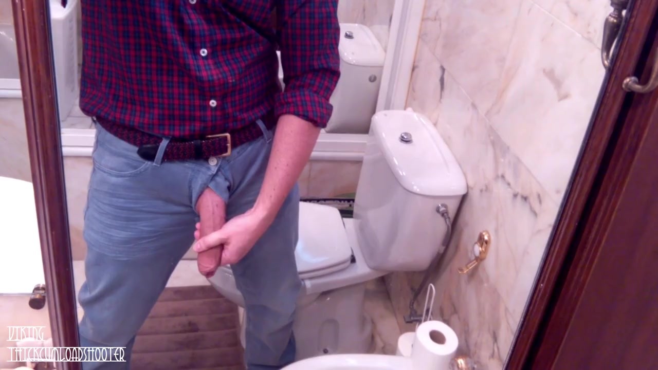 Latin Guy Jerks Off in Jeans