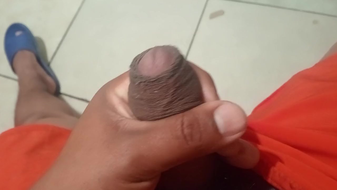 Solo Guy Masturbates