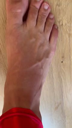Guy Shows Off Leg Flexing in Tight Lycra Leggings