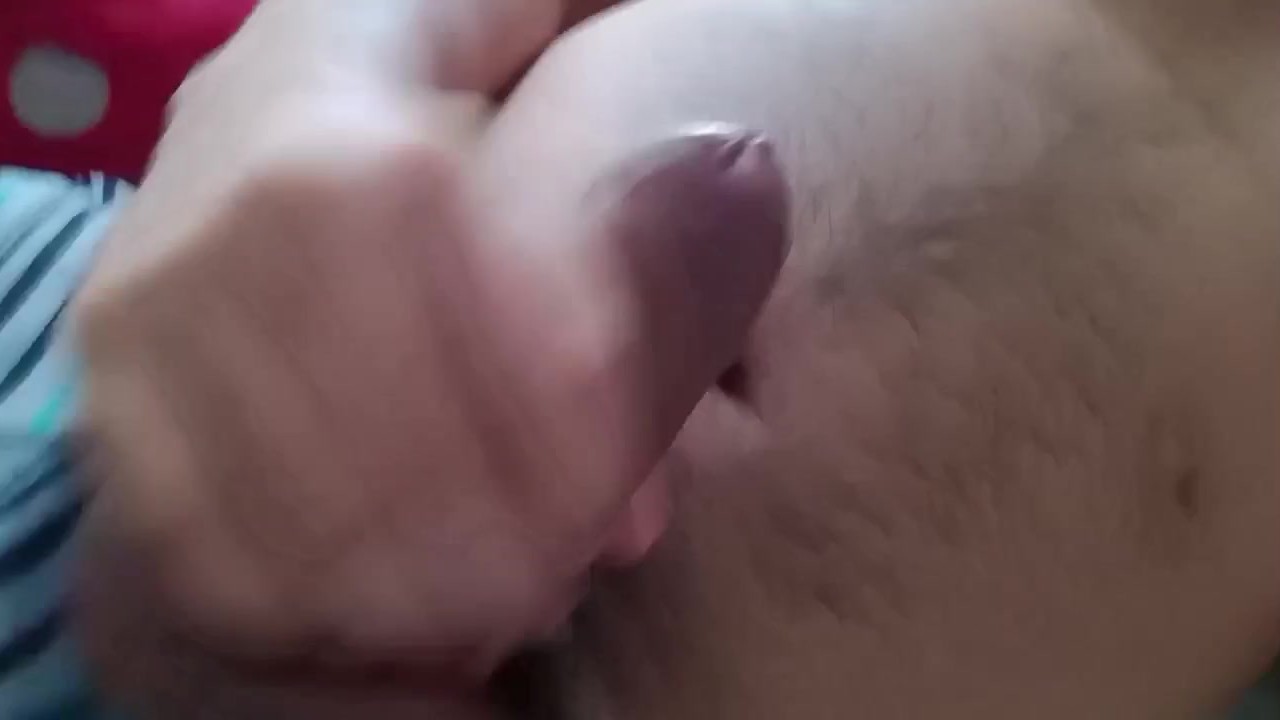 Guy Masturbates to Climax
