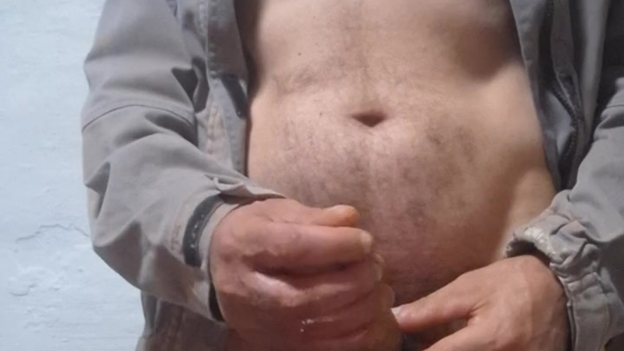 Guy Masturbates at Work While Smoking