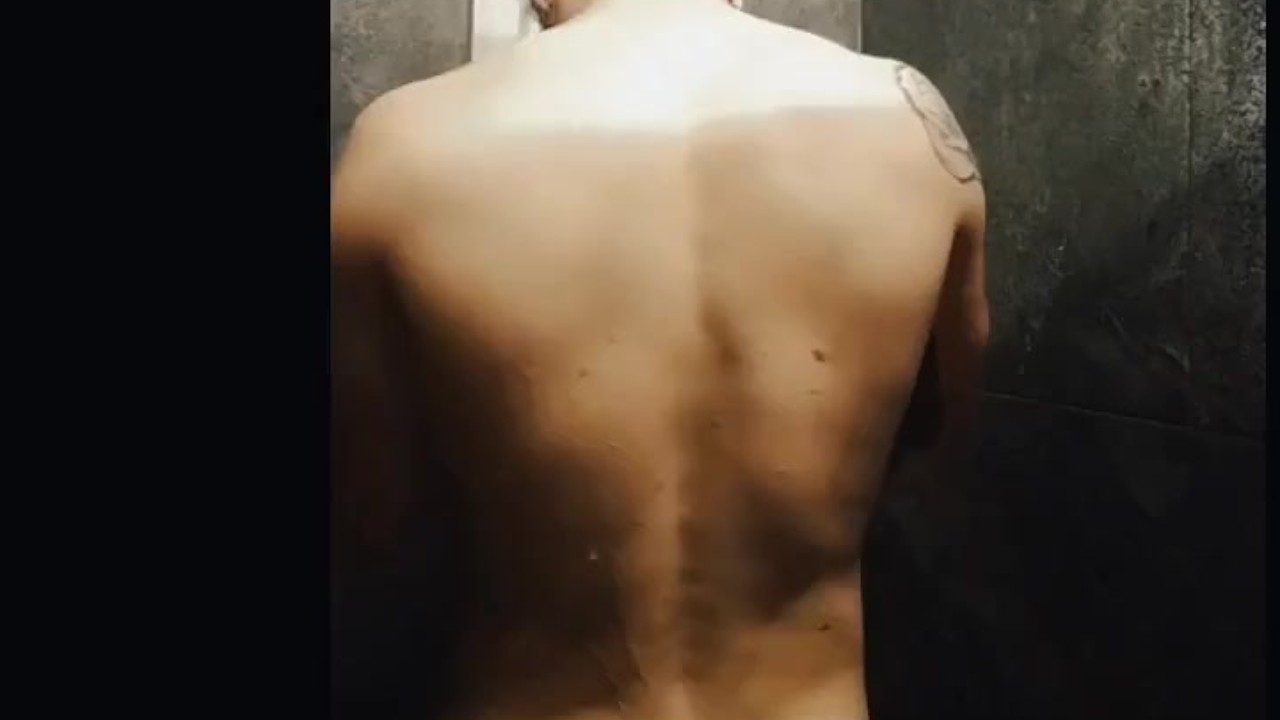 Solo Guy Masturbates in Shower