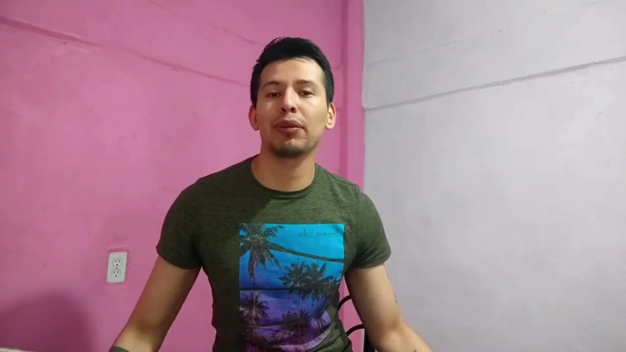 Soy albañil casado y me gusta penetrar con mi vergota morena a mis co