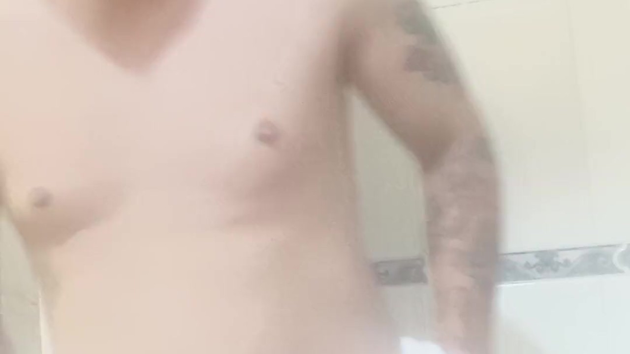 Virgin Guy Masturbates in Hotel Shower