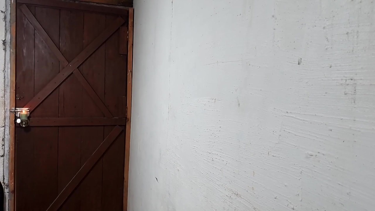 Latin Guy Gives Intense Blowjob