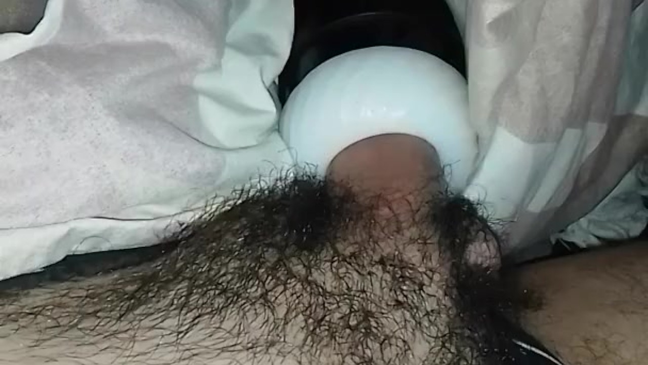 Guy Masturbates with Fleshlight Svakom San Neo