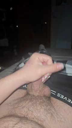 Solo Guy Masturbates Before Bed