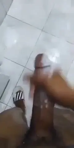 Tall Guy Shows Off His Long Dick
