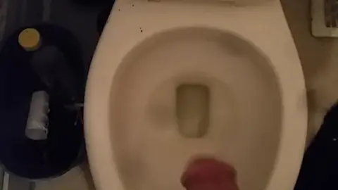 Gay Water Sports: Pissing Play