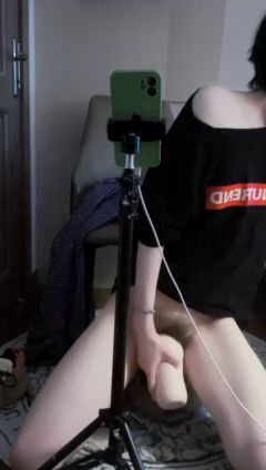 Shy Twink Masturbates to BL Audio