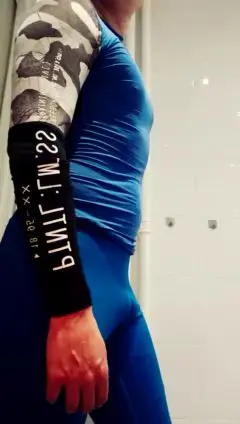Guy in Lycra Tease from POV