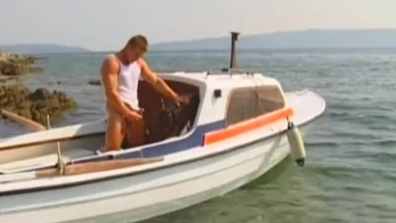 Hunky Outdoorsman Gets Fucked in Nature