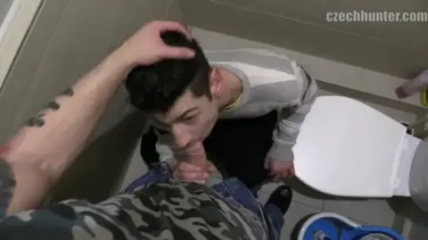 Czech Hunter Seduces Young Twink for Bareback