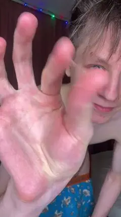 Hunky Guy Fails to Hold Back Massive Cum Load