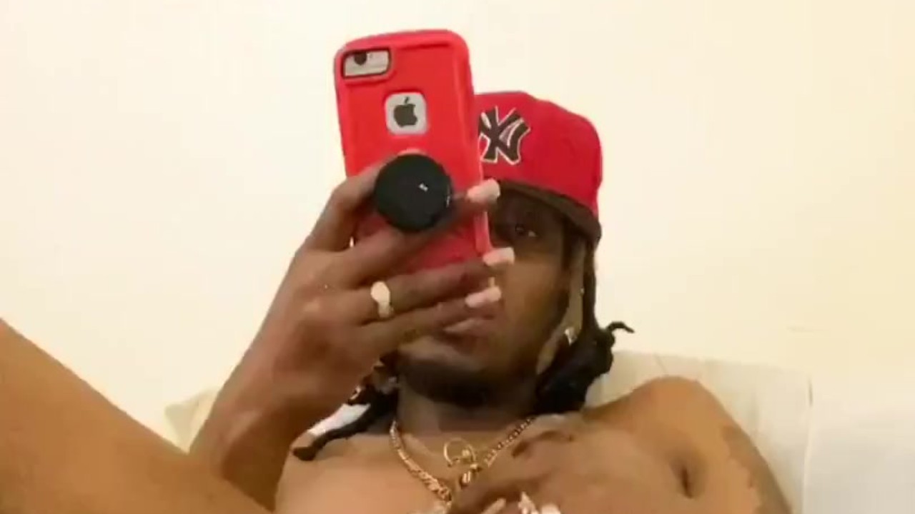 Gay HD: Watch my hole twitch as I jack my dick yo. NYC Shorty here
