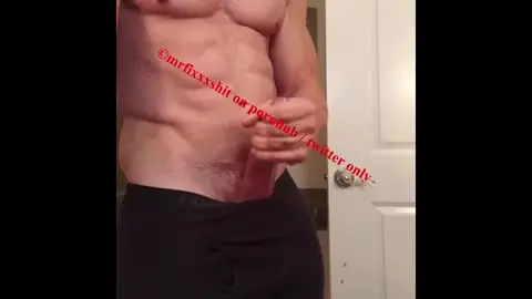 Muscle Stud Jerks Off During COVID-19 Quarantine