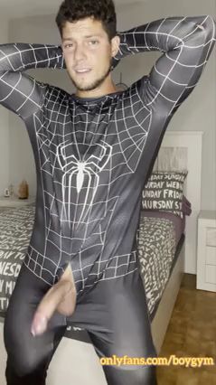 Spiderman Cums Without Touch