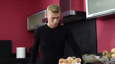 Twinks Enjoy Bareback Group Sex Over Weekend