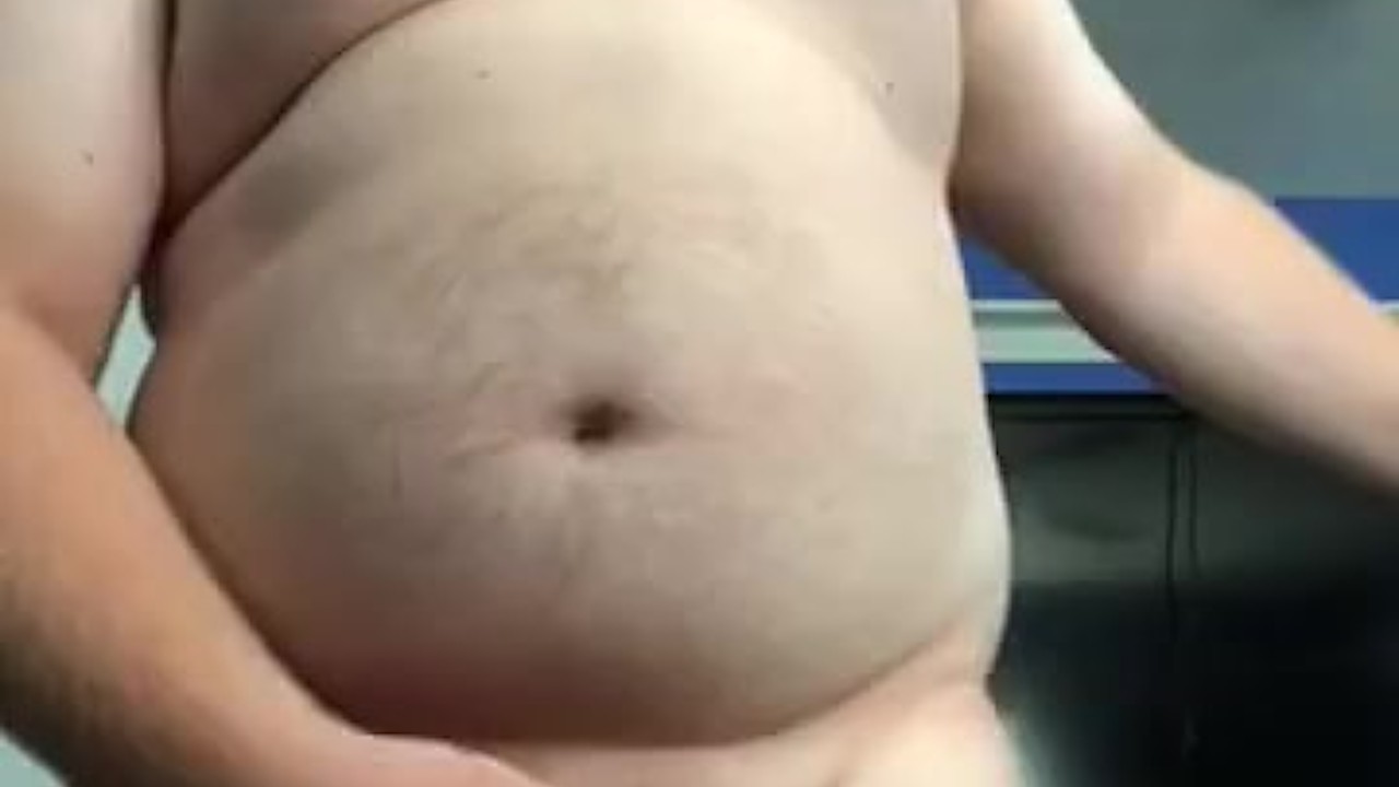 Horny Guy Jerks Off in Solo Action