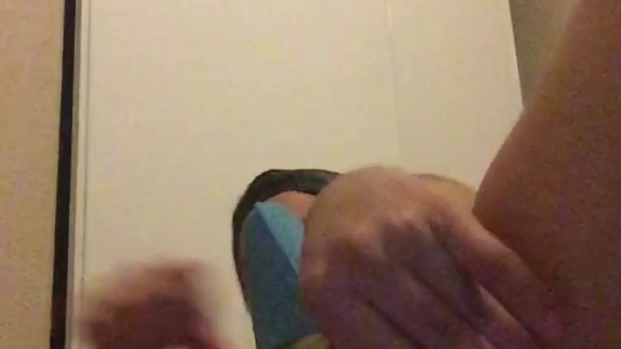 His back - Free Gay Video