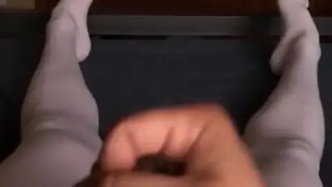 Guy Masturbates in Tights