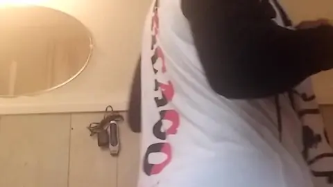 Amateur Black Boy Shows Off Thick Booty on Cam